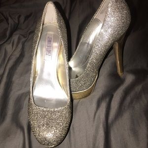 Jennifer Lopez Platform heels worn once